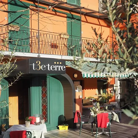 Charme Hotel Ristorante Tre Terre Couette-café